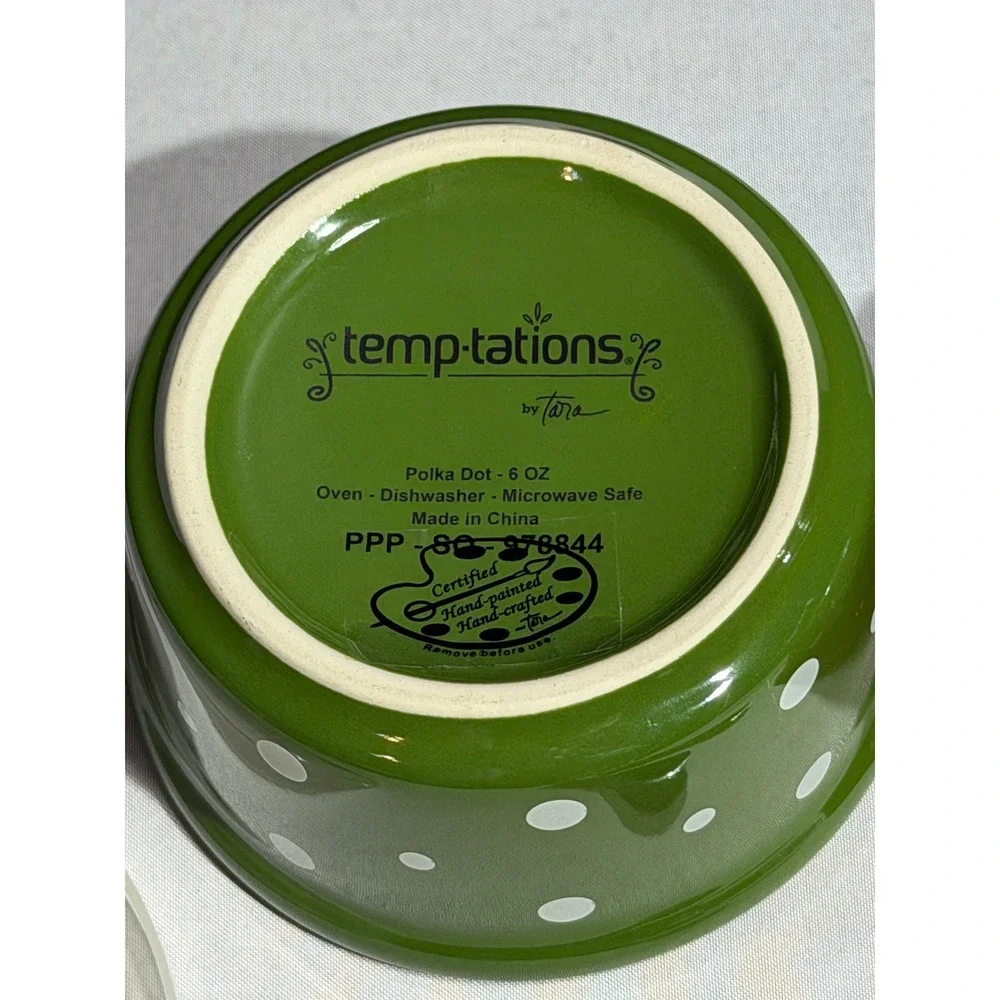 Temp-tations by Tara Polka Dot 6 oz Ramekins Set of 2 Red Green with Spreaders